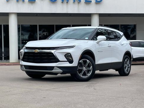 Used 2024 Chevrolet Blazer LT w/ Convenience Package FWD image 1