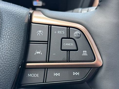Certified 2026 Toyota Grand Highlander AWD Hybrid image 33