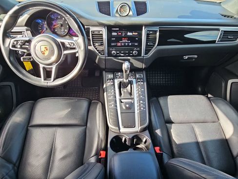 Used 2018 Porsche Macan AWD/4WD image 15