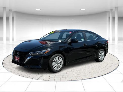 Used 2025 Nissan Sentra S FWD image 1