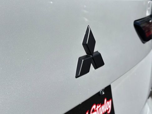 New 2026 Mitsubishi Outlander LE FWD image 48