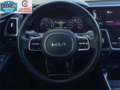 Used 2022 Kia Sorento S image 25