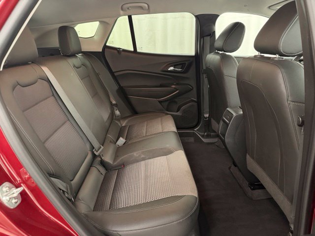 Used 2025 Chevrolet Trax LT FWD image 15