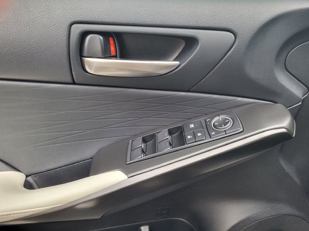 Used 2021 Lexus IS 350 F Sport w/ Accessory Package RWD image 15