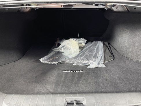 Used 2025 Nissan Sentra S FWD image 40