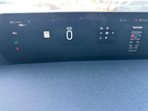 New 2025 Ford Expedition Active image 15