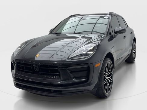 Used 2024 Porsche Macan AWD/4WD image 4