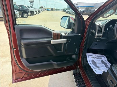 Used 2015 Ford F150 Lariat w/ Equipment Group 502A Luxury AWD/4WD image 10
