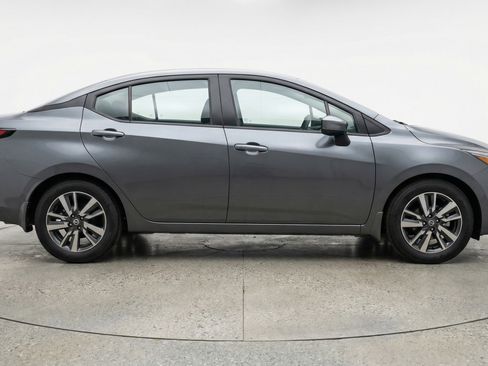 Used 2025 Nissan Versa SV FWD image 11