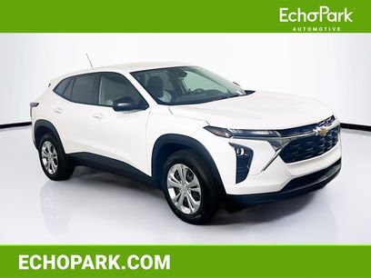 Used 2025 Chevrolet Trax LS