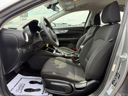 Used 2023 Kia Forte LXS FWD image 26