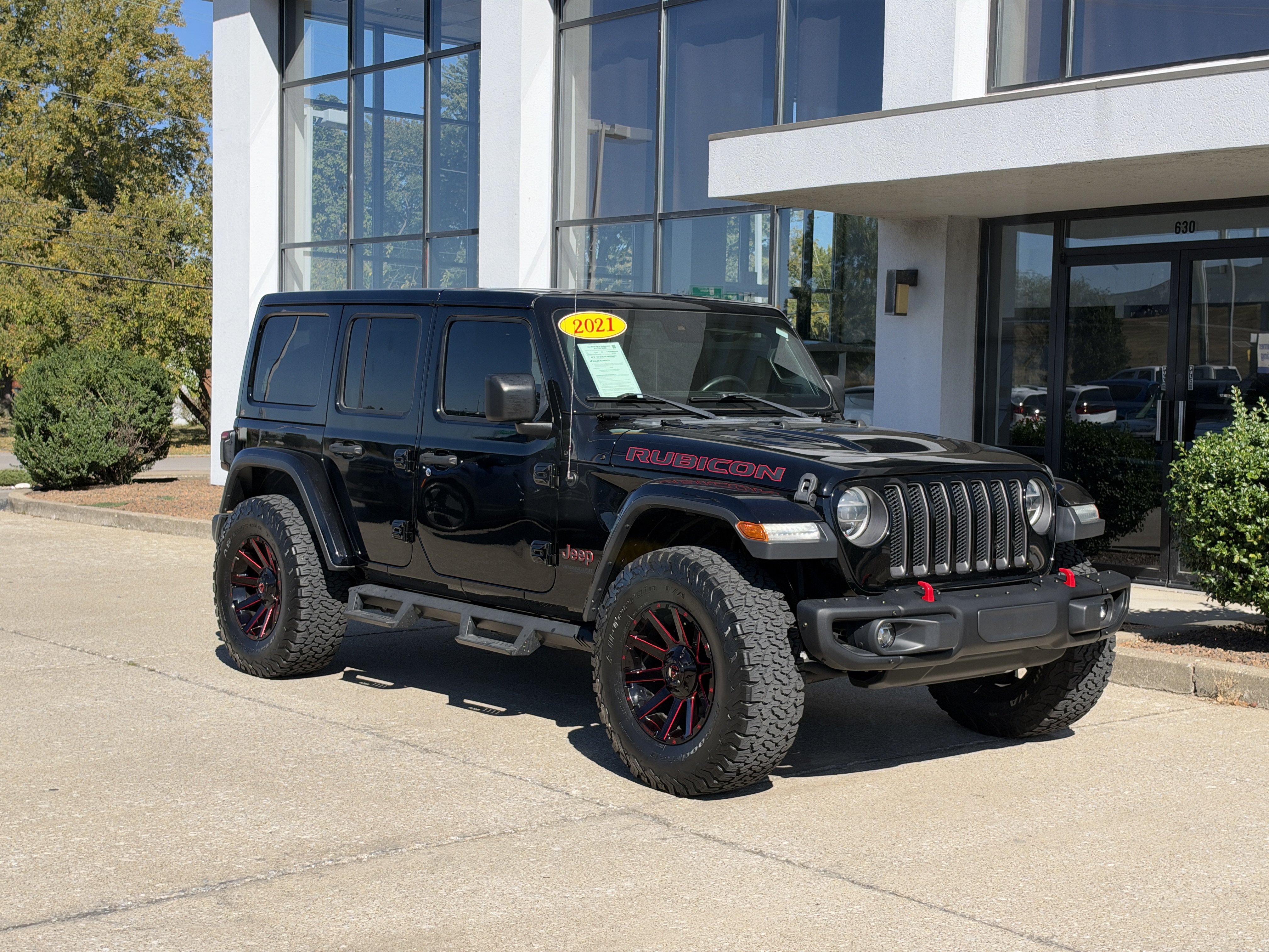 Used 2021 Jeep Wrangler Unlimited Rubicon AWD/4WD image 2