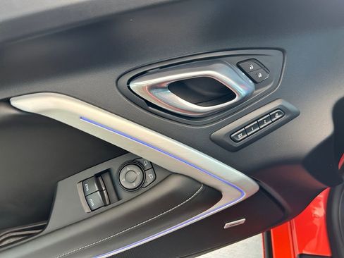 Used 2021 Chevrolet Camaro SS image 23