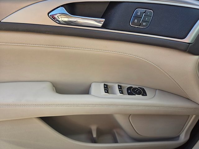 Used 2017 Lincoln MKZ Premiere FWD image 22