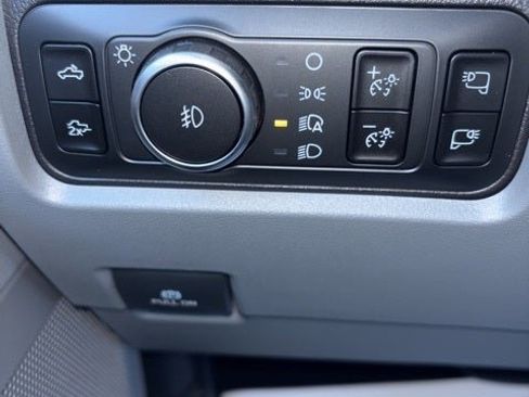 New 2026 Ford F250 XLT w/ XLT Premium Package image 34