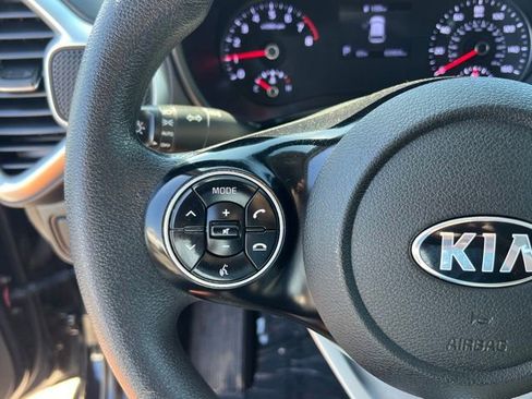 Used 2020 Kia Soul LX FWD image 20