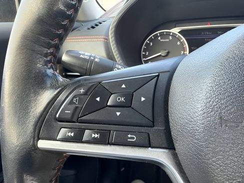 Used 2023 Nissan Sentra SR w/ Midnight Edition Package FWD image 18