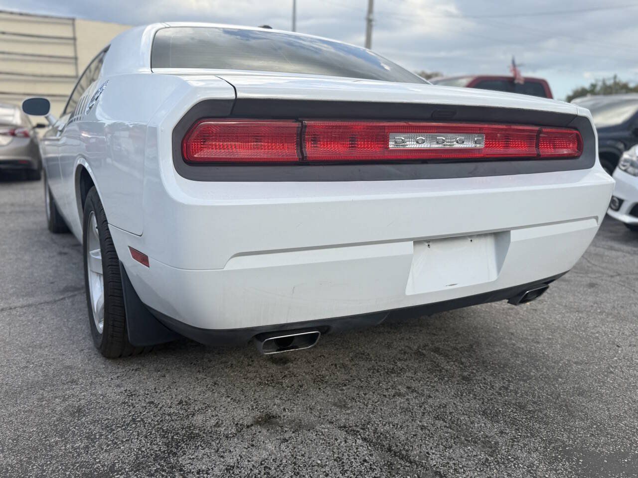 Used 2013 Dodge Challenger SXT RWD image 22