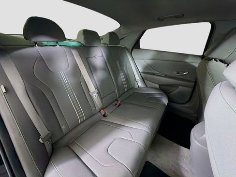Used 2024 Hyundai Elantra SEL w/ Convenience Package FWD image 30