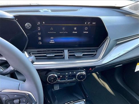 New 2026 Chevrolet Trax ACTIV w/ Sunroof Package image 11