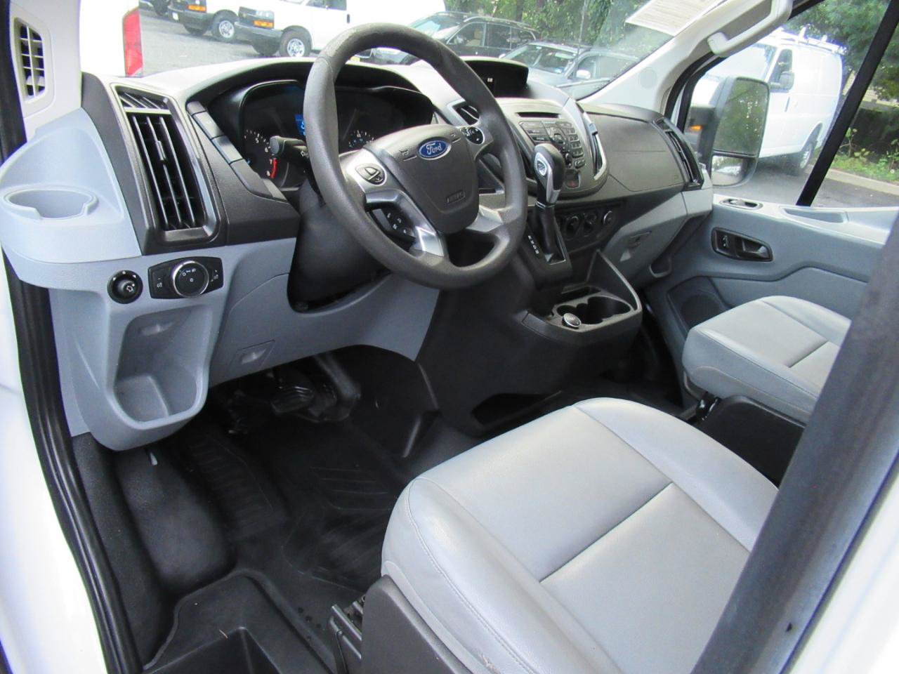Used 2018 Ford Transit 150 130 Low Roof RWD image 18