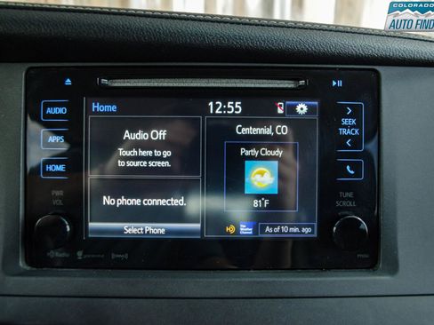 Used 2016 Toyota Sienna SE FWD image 19