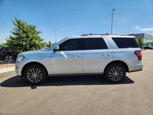 Used 2019 Ford Expedition Limited AWD/4WD image 2
