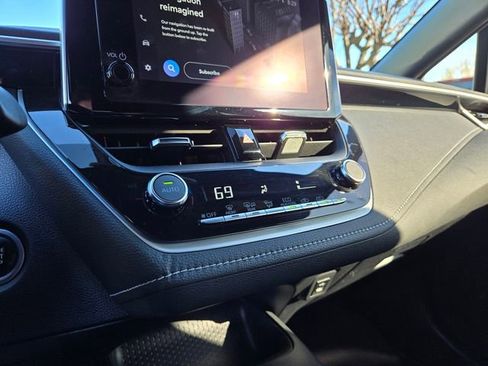 Used 2023 Toyota Corolla SE image 19