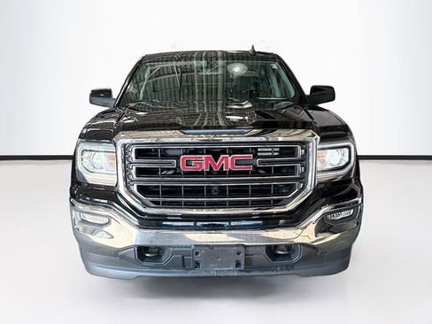 Used 2018 GMC Sierra 1500 SLE w/ SLE Value Package image 4