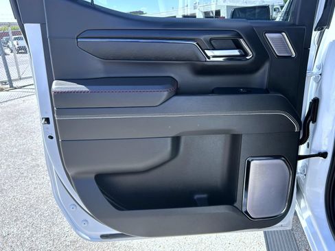 Certified 2023 GMC Sierra 1500 AT4X w/ AT4X AEV Edition AWD/4WD image 18