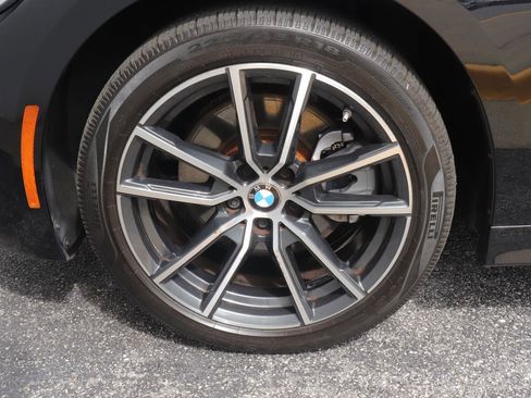 Used 2022 BMW 330i Sedan w/ Convenience Package RWD image 35
