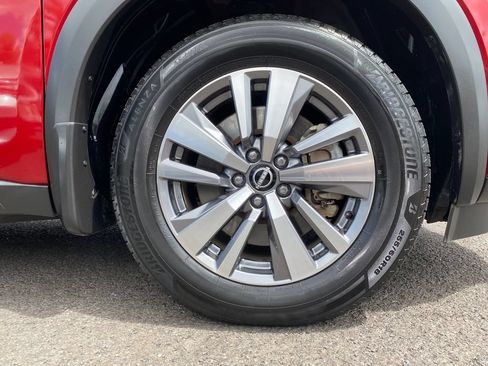 Used 2022 Nissan Pathfinder SL AWD/4WD image 27