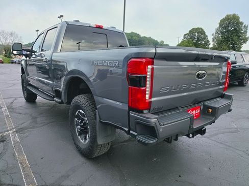 Used 2024 Ford F350 Lariat w/ Lariat Ultimate Package AWD/4WD image 3