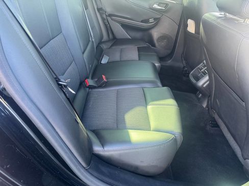 Used 2016 Chevrolet Impala LT image 7