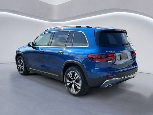 New 2026 Mercedes-Benz GLB 250 4MATIC image 5