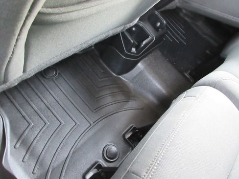 Used 2018 Jeep Wrangler Unlimited Sport S AWD/4WD image 23