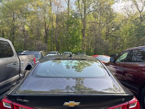 Used 2023 Chevrolet Malibu LT FWD image 5