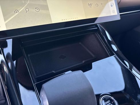 New 2026 Land Rover Range Rover Sport SE AWD/4WD image 17
