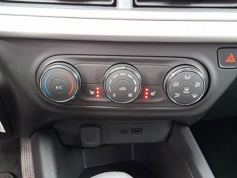 Used 2024 Chevrolet Trax RS w/ Driver Confidence Package image 25