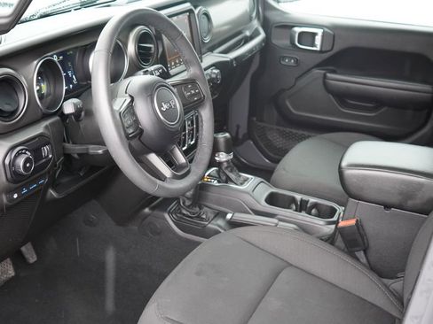 Used 2023 Jeep Wrangler Unlimited w/ Cold Weather Group AWD/4WD image 15