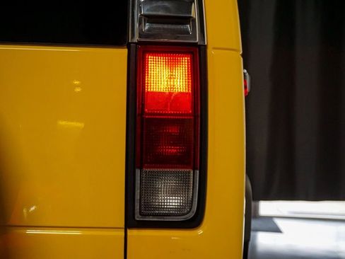 Used 2005 HUMMER H2 *Hummer H2 SUV* *Only 46k Mile w/ Preferred Equipment Group image 68