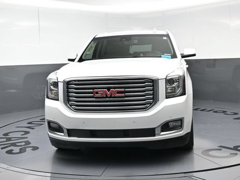 Used 2017 GMC Yukon XL SLT w/ Premium Edition AWD/4WD image 5