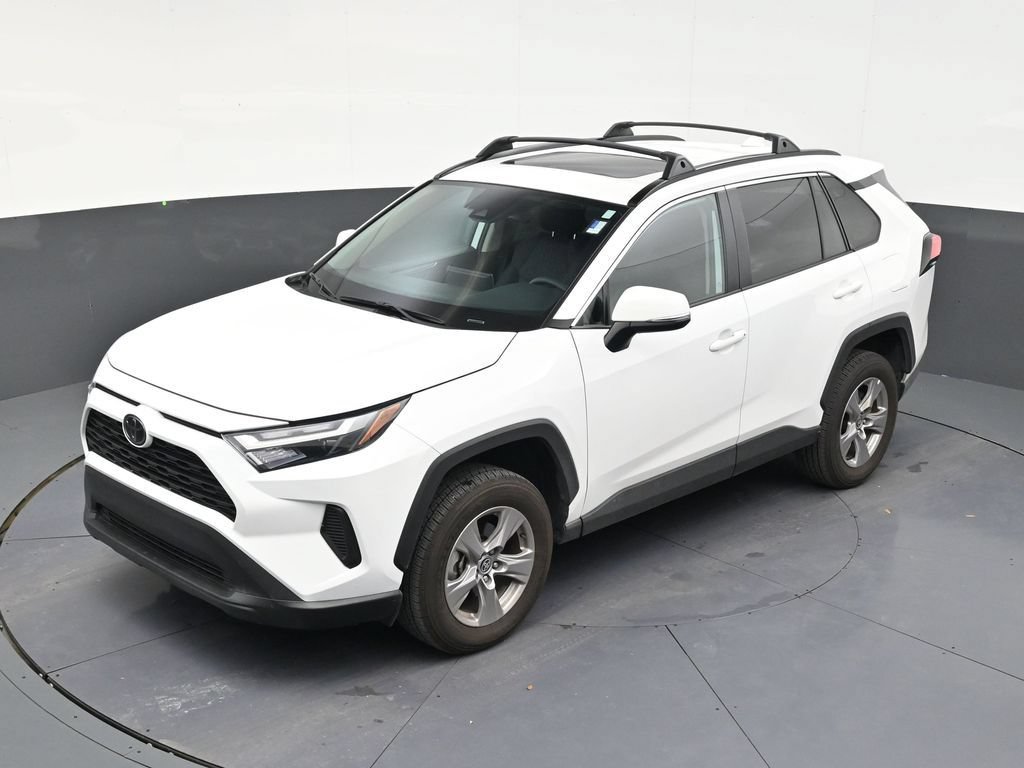Used 2025 Toyota RAV4 XLE w/ Convenience Package AWD/4WD image 12