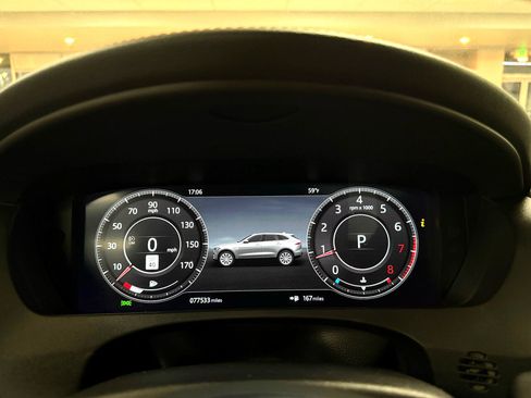 Used 2019 Jaguar F-PACE R-Sport image 15