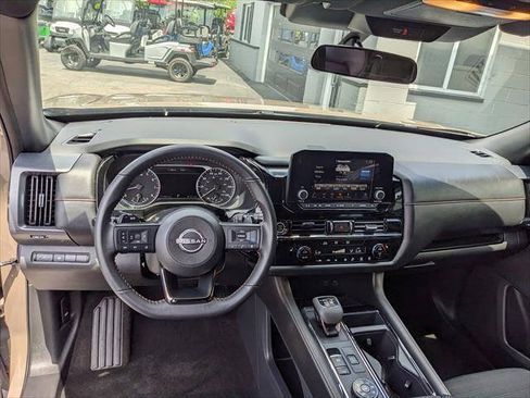 Used 2024 Nissan Pathfinder Rock Creek AWD/4WD image 14