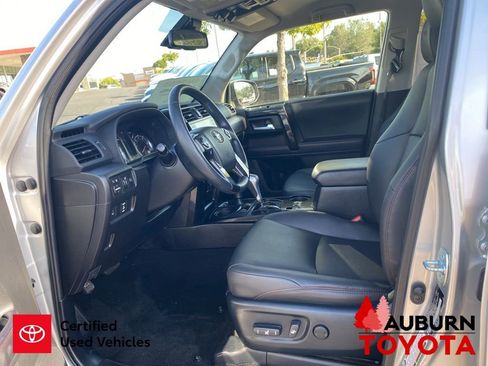 Used 2021 Toyota 4Runner TRD Off-Road Premium AWD/4WD image 33