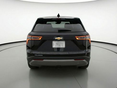 Used 2025 Chevrolet Equinox LT image 7