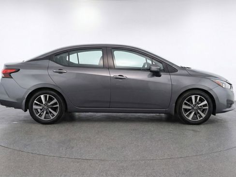 Used 2025 Nissan Versa SV image 11