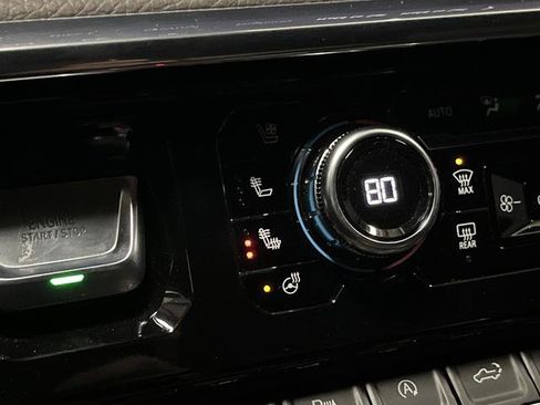 Used 2023 GMC Sierra 1500 Denali image 8