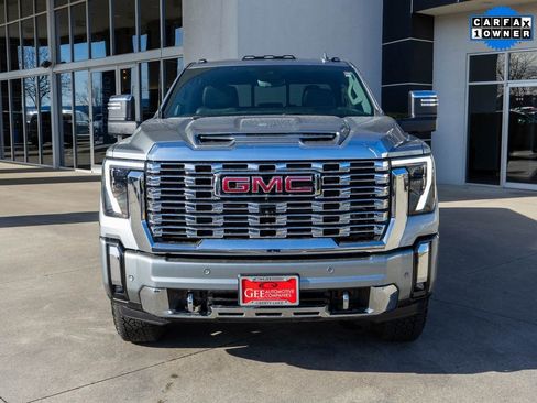 New 2025 GMC Sierra 2500 Denali w/ Denali Reserve Package AWD/4WD image 2